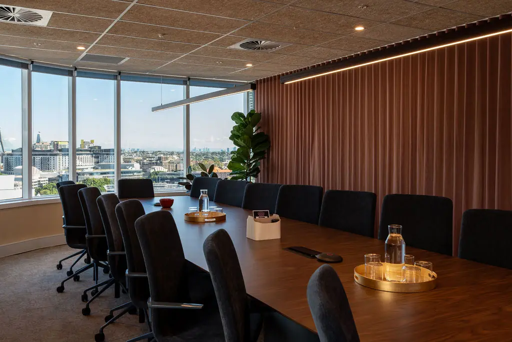 corporatecubes-co-347-kent-street-sydney-origin-boardroom-city-view-01