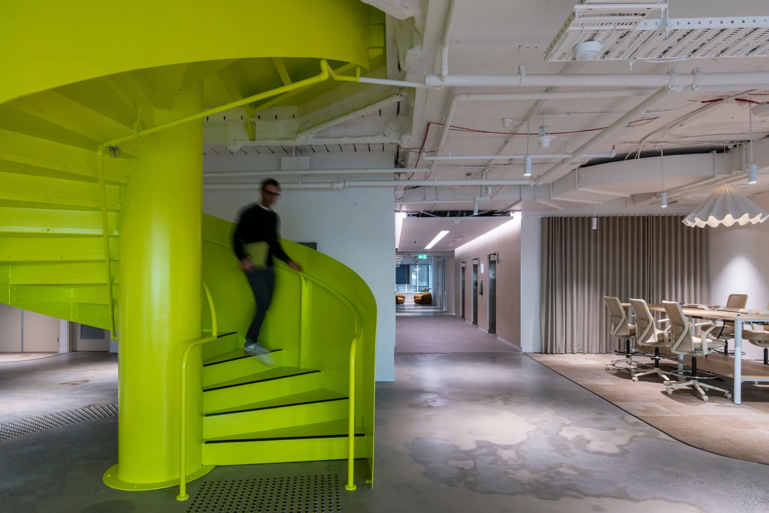corporatecubes-co-sydney-feature-spiral-staircase-04